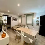 Azonaica Apartmán *